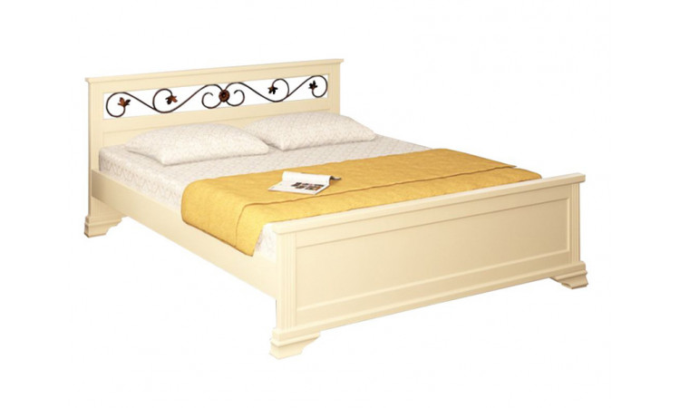 Кровать Лира с ковкой из массива березы